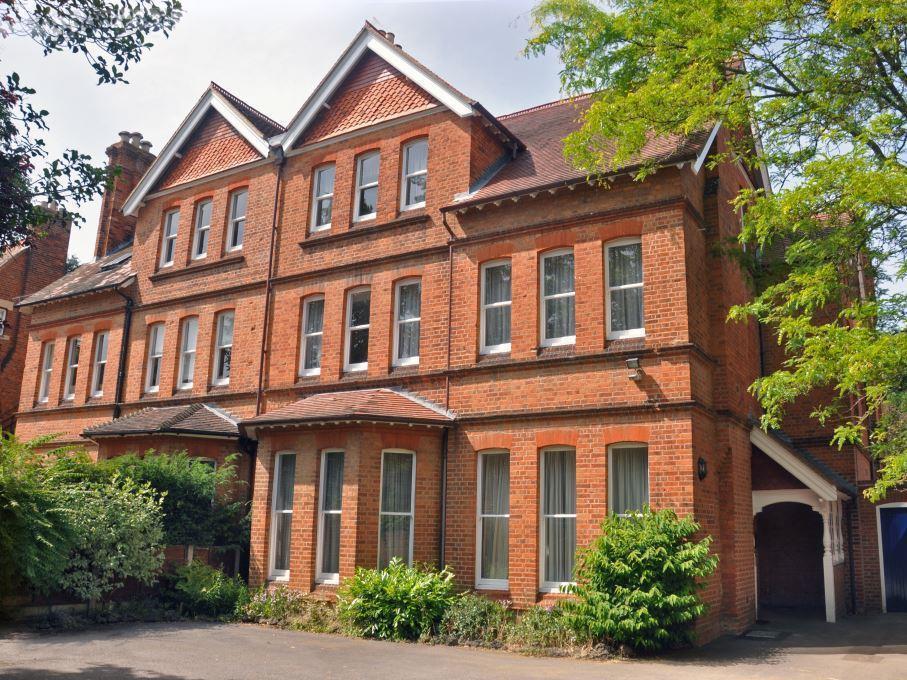 Bed & Breakfast St Margaret's 4*